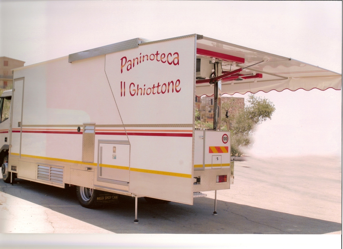 Autonegozio Paninoteca - immagine 2