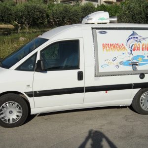 Autonegozio per Pescheria con gruppo frigo