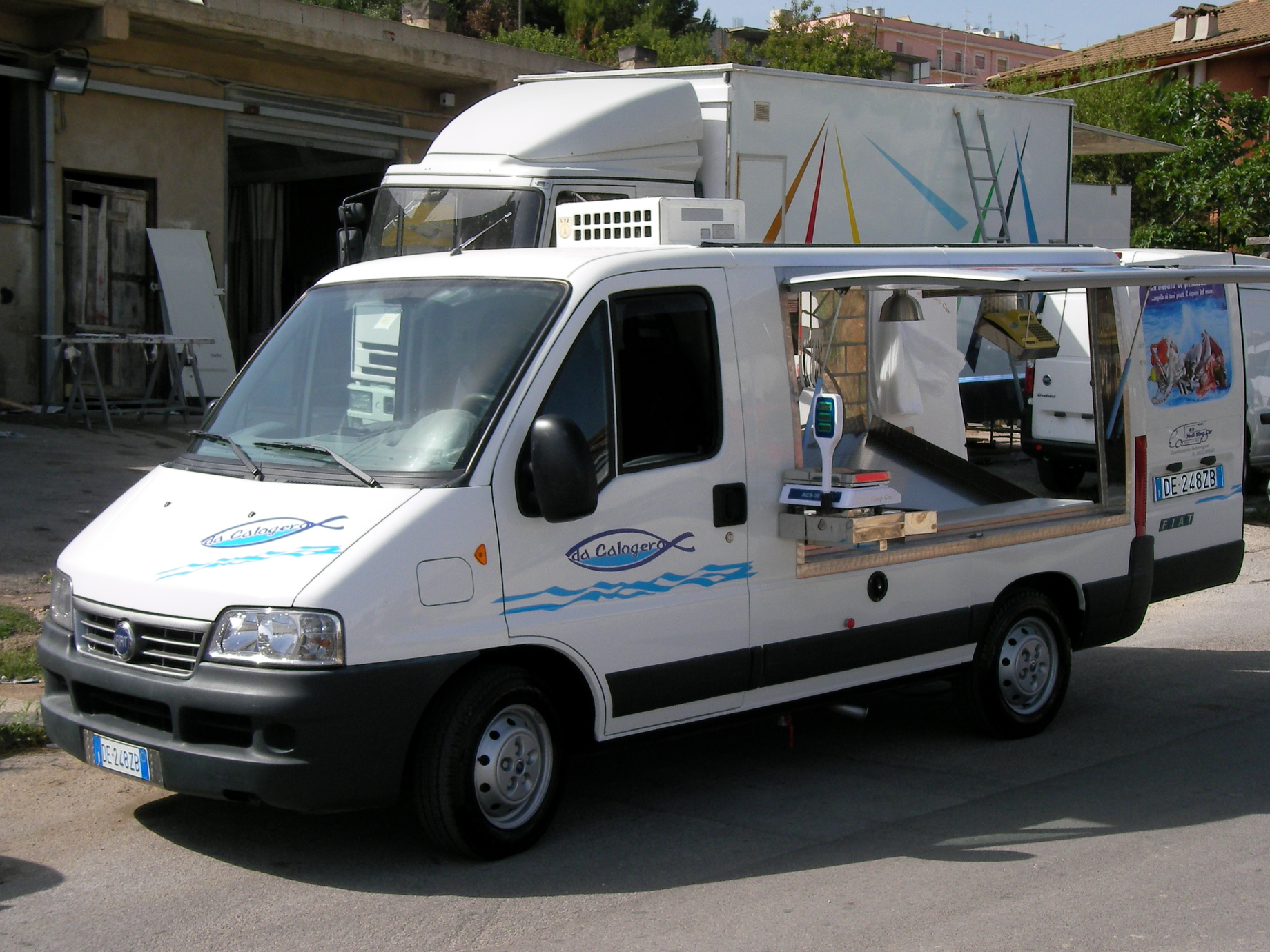 Autonegozio per Pescheria con gruppo frigo - immagine 9