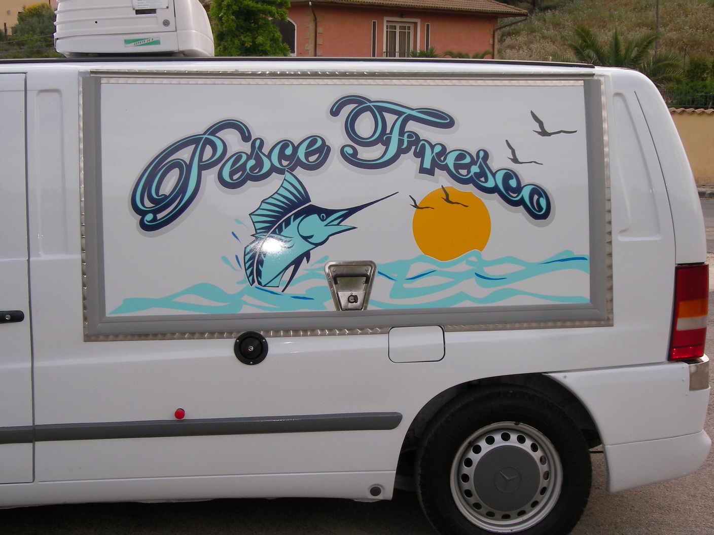 Autonegozio per Pescheria con gruppo frigo - immagine 13