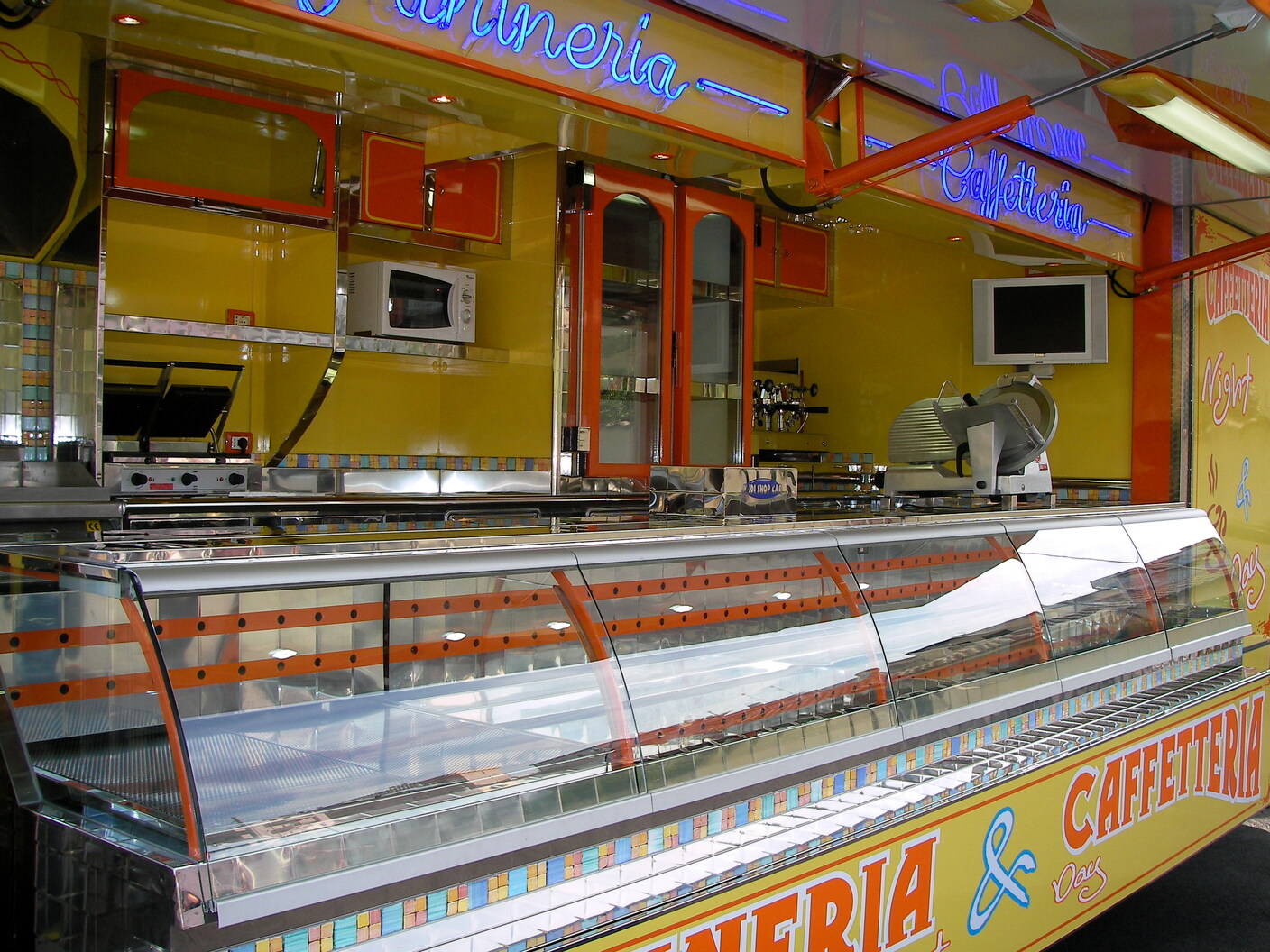 Autonegozio Paninoteca - immagine 20