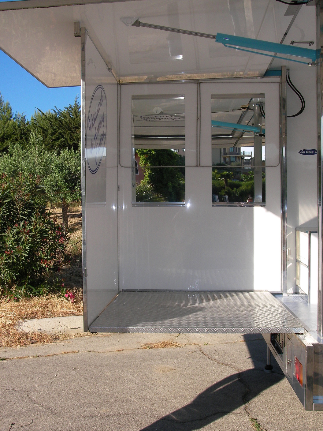 Autonegozio per Abbigliamento - immagine 22