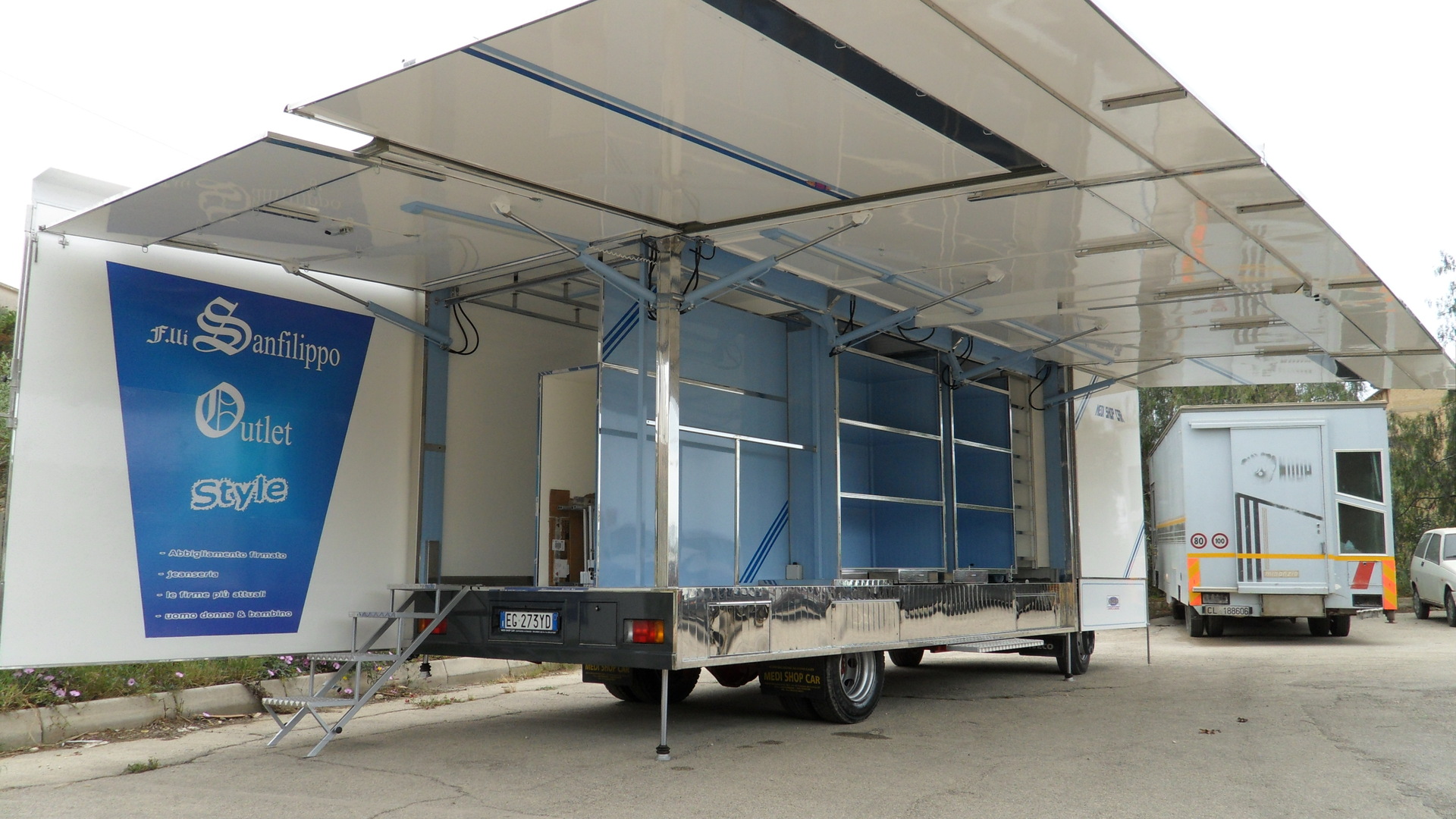 Autonegozio per Abbigliamento - immagine 26