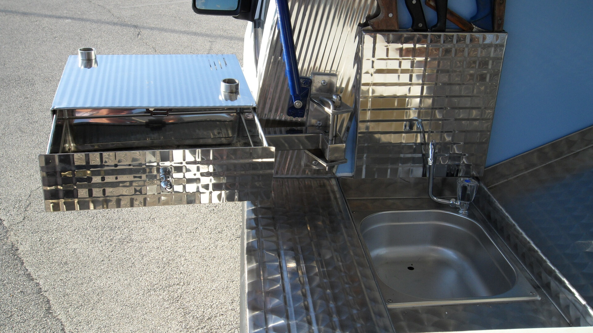 Autonegozio per Pescheria con gruppo frigo - immagine 27