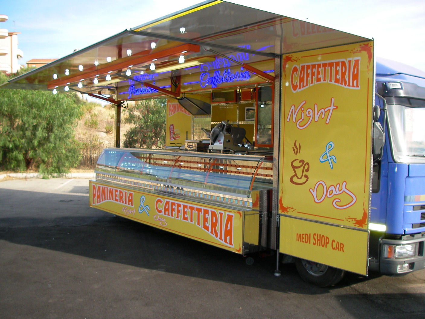 Autonegozio Paninoteca - immagine 30