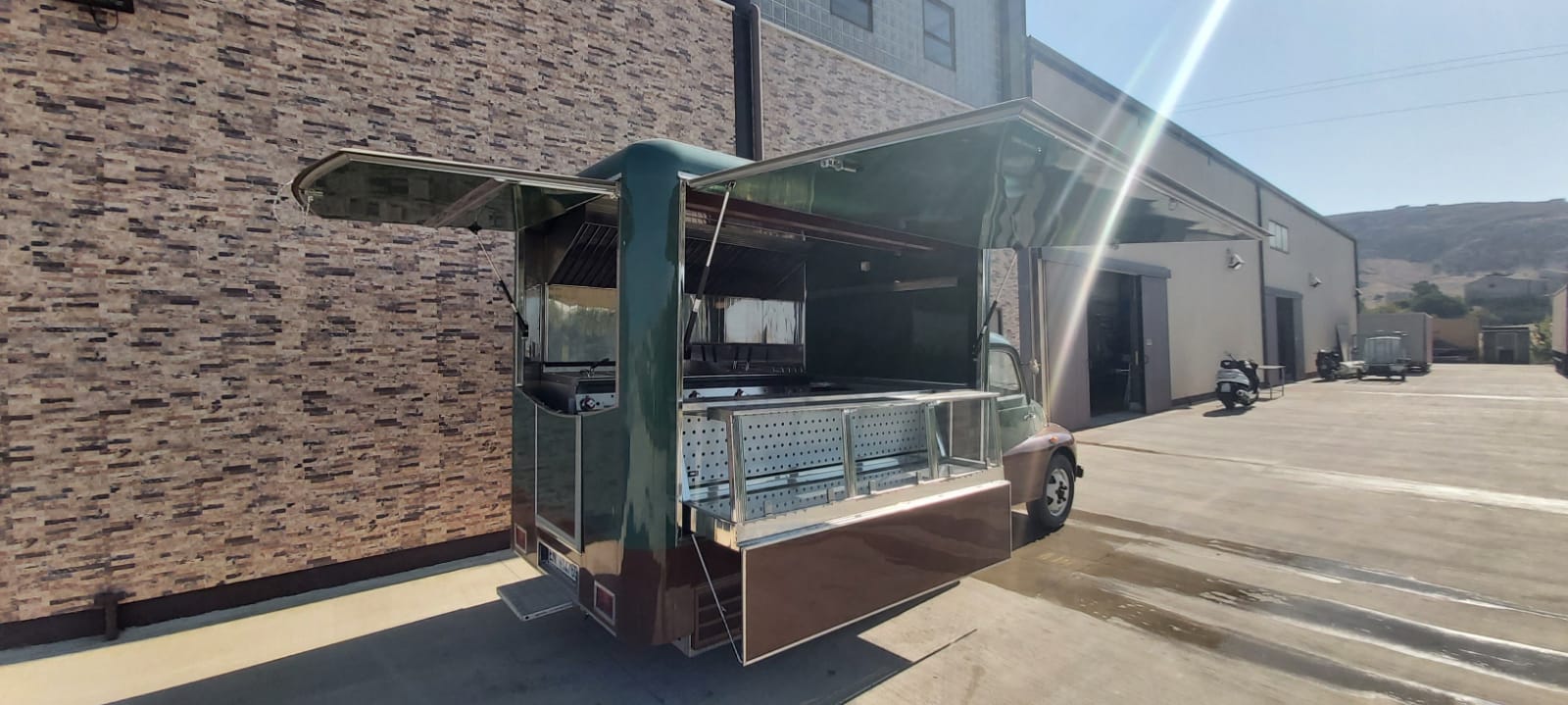 Cucina mobile personalizzata - Catering - immagine 6