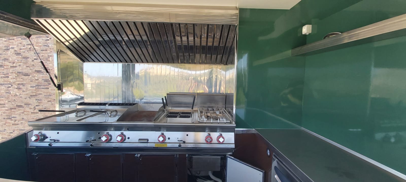 Cucina mobile personalizzata - Catering - immagine 11